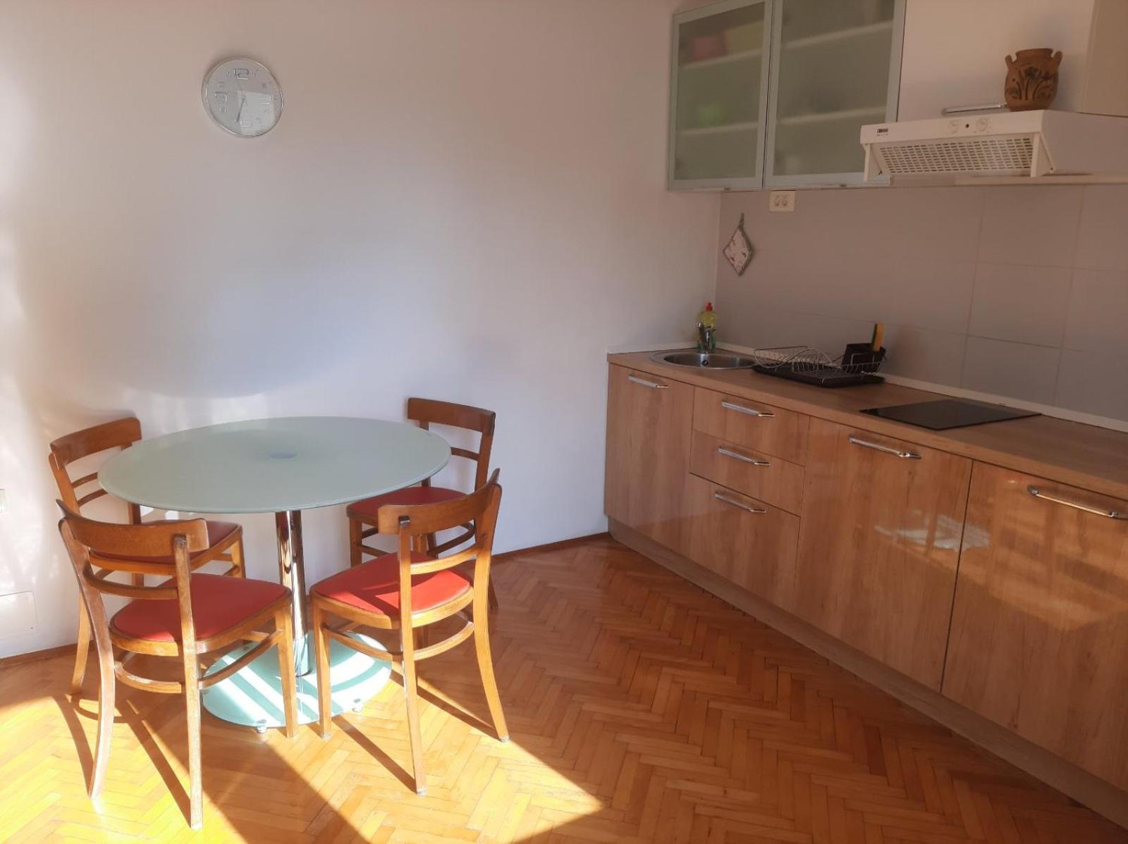 איקה Apartmani Kadmen מראה חיצוני תמונה