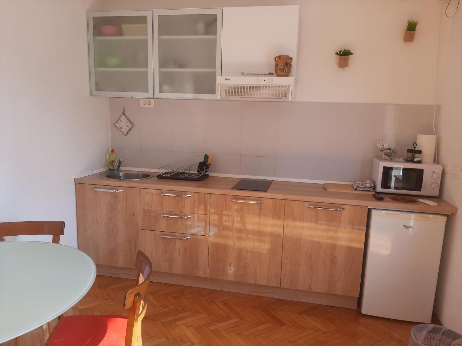 איקה Apartmani Kadmen מראה חיצוני תמונה